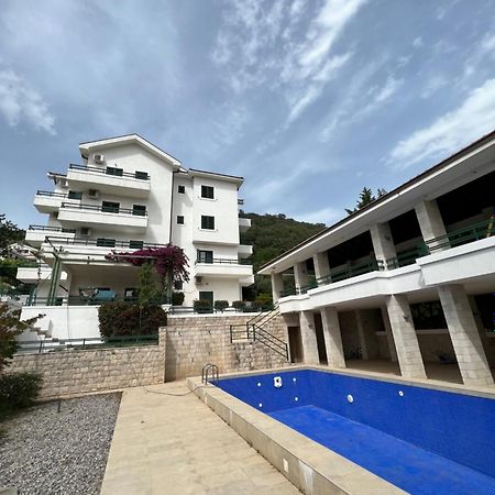 Renome Apartment Petrovac Bagian luar foto