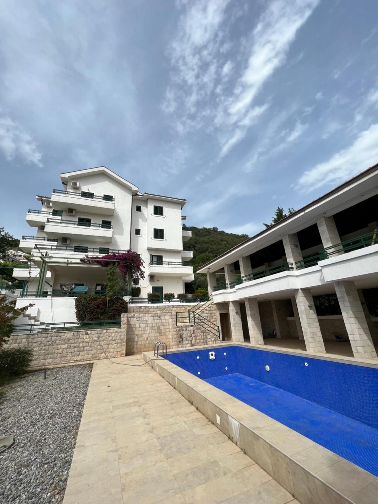 Renome Apartment Petrovac Bagian luar foto