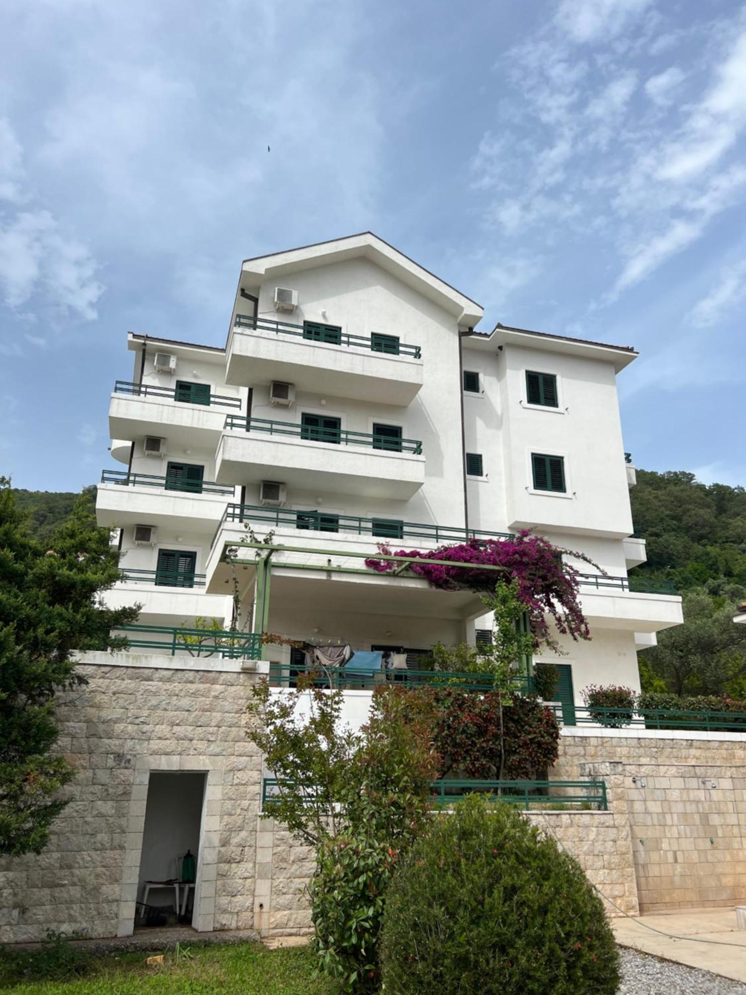 Renome Apartment Petrovac Bagian luar foto