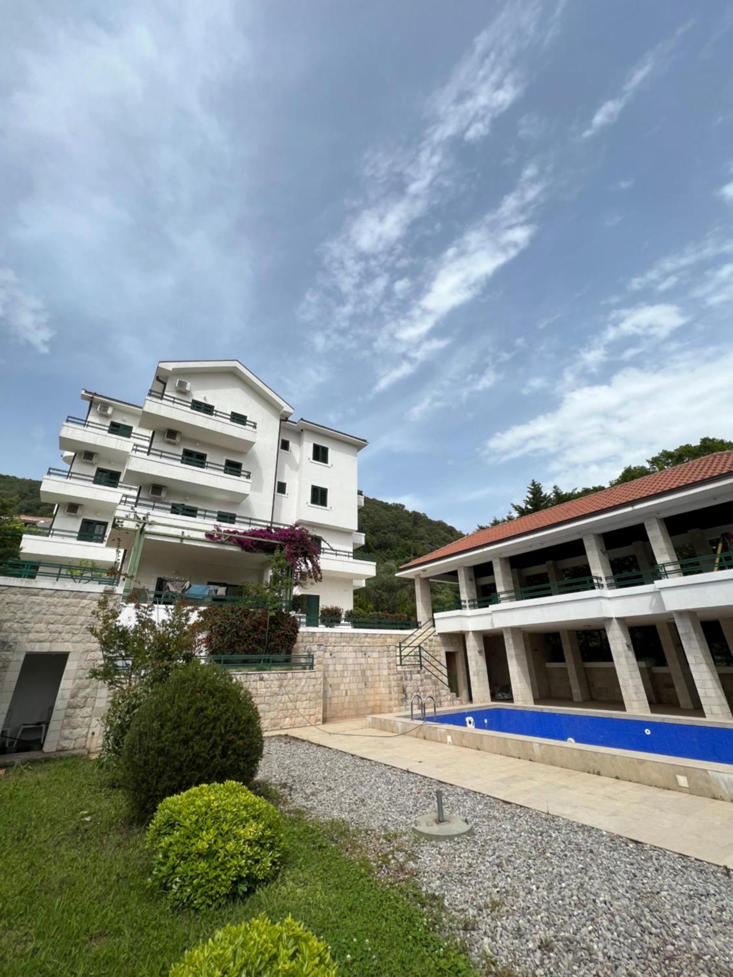 Renome Apartment Petrovac Bagian luar foto